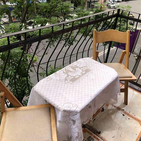 Квартира В Самом Центре Еревана Apartment Luaran gambar
