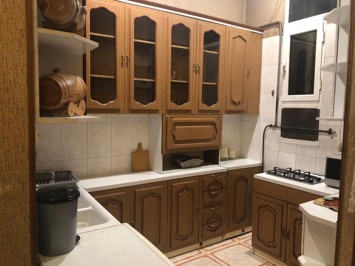 Квартира В Самом Центре Еревана Apartment Luaran gambar