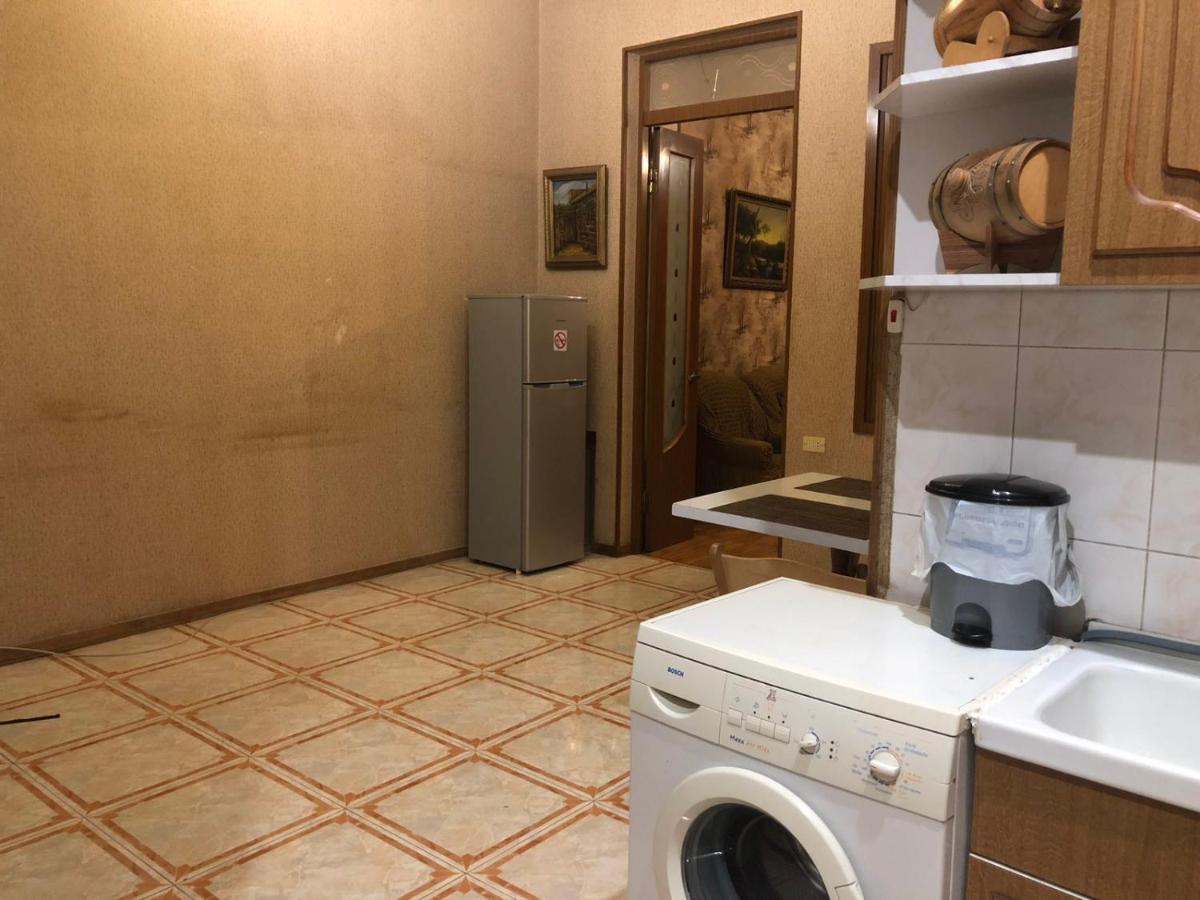 Квартира В Самом Центре Еревана Apartment Luaran gambar